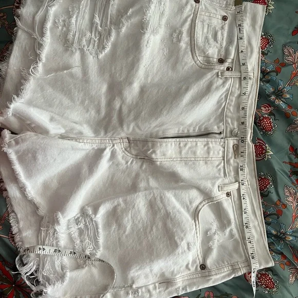 White Distressed Jean Shorts - Picture 8 of 11